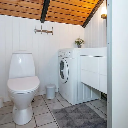 בית נופש Secluded Oasis By Kvie Lake-by Traum *