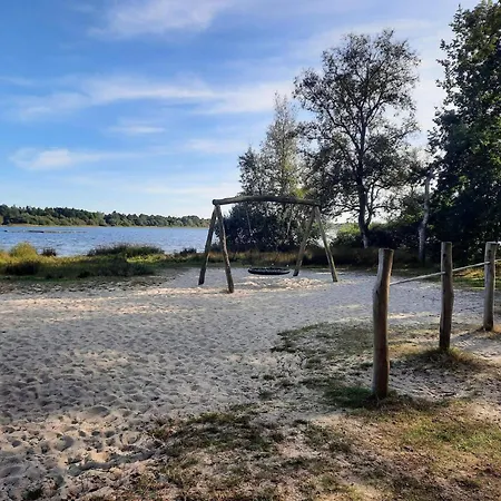 בית נופש Secluded Oasis By Kvie Lake-by Traum *