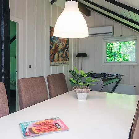 Hébergement de vacances Secluded Oasis By Kvie Lake-by Traum